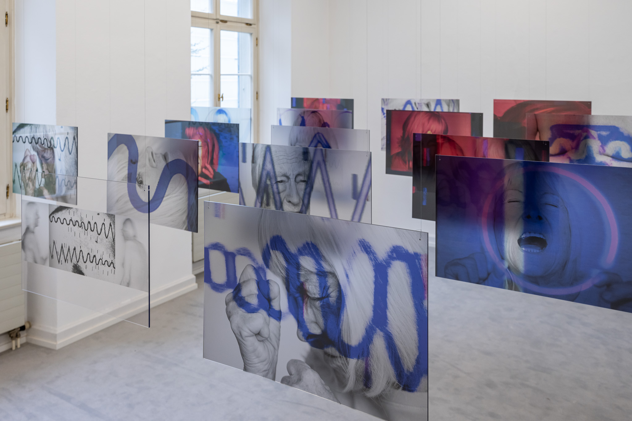 Margot Pilz - Happy Crappy Age - Fotografie und Grafikdesign: H. Prochart